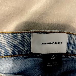 Current Elliot jeans size 23 with raw cut bottom
